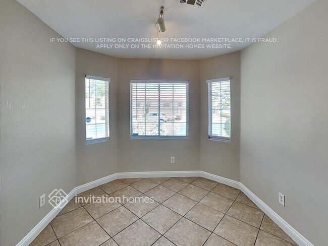 Foto del edificio - 2763 Bridleton Ave