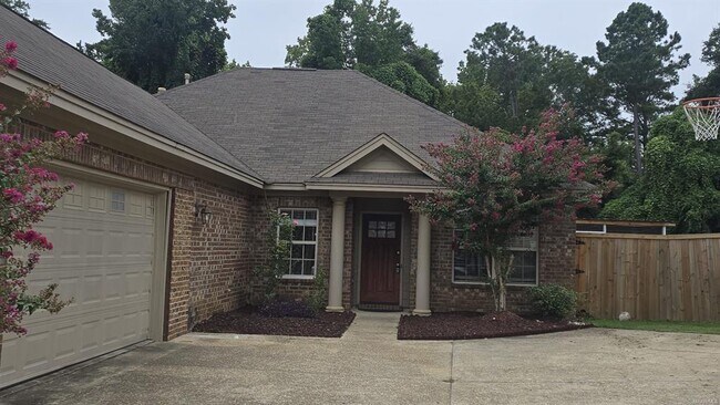 Foto del edificio - 703 Kingsley Dr