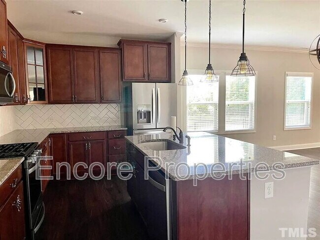 Foto del edificio - 8 Coughlin Wy