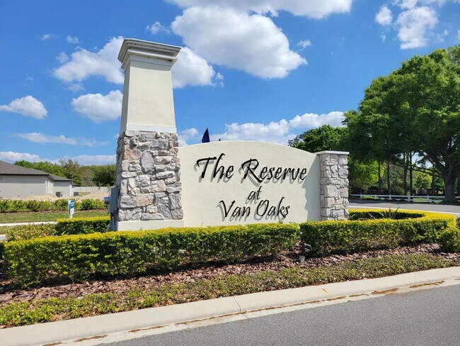 Foto del edificio - 1281 Oak Vly Dr