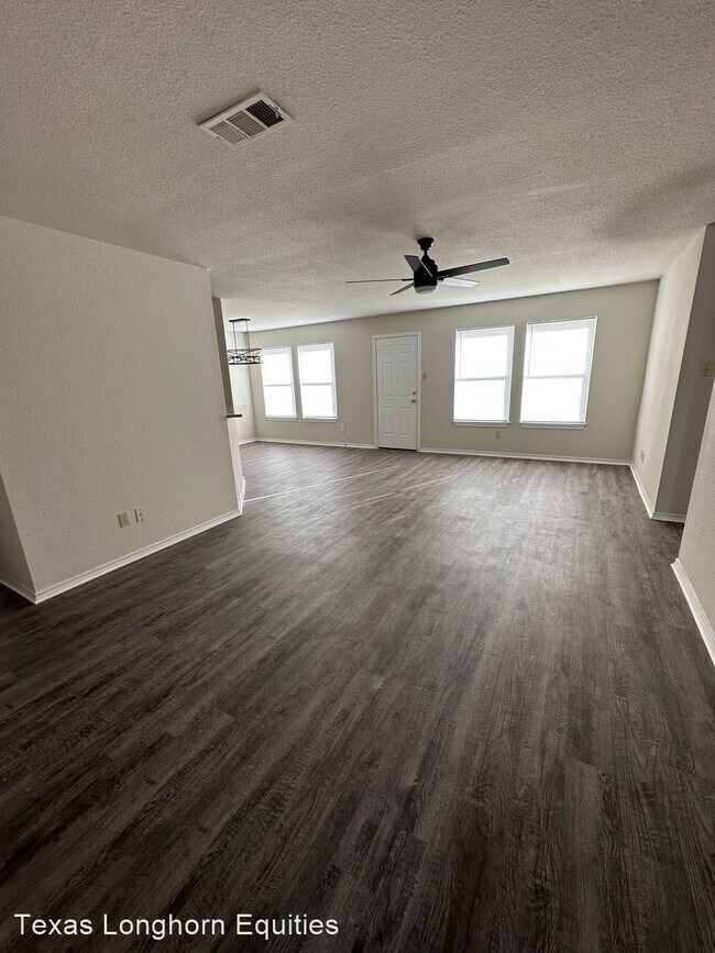 Foto del edificio - 3 br, 2 bath House - 3717 Devonaire
