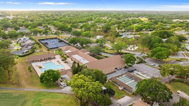 Foto del edificio - 1218 Gillespie Dr N