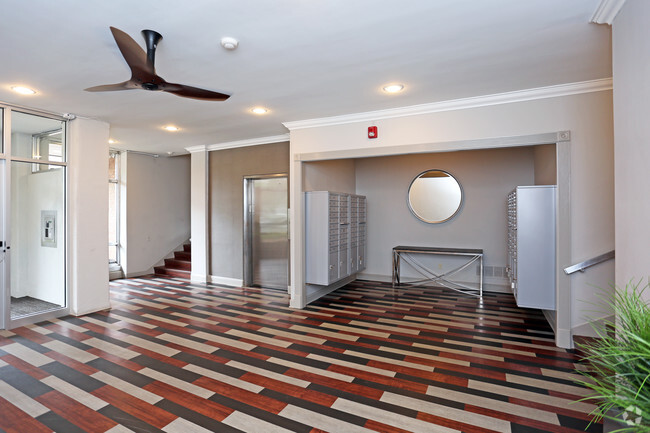 Lobby Photo - Towne House Apartments