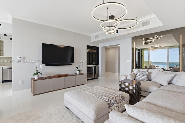 Foto del edificio - 17875 Collins Ave