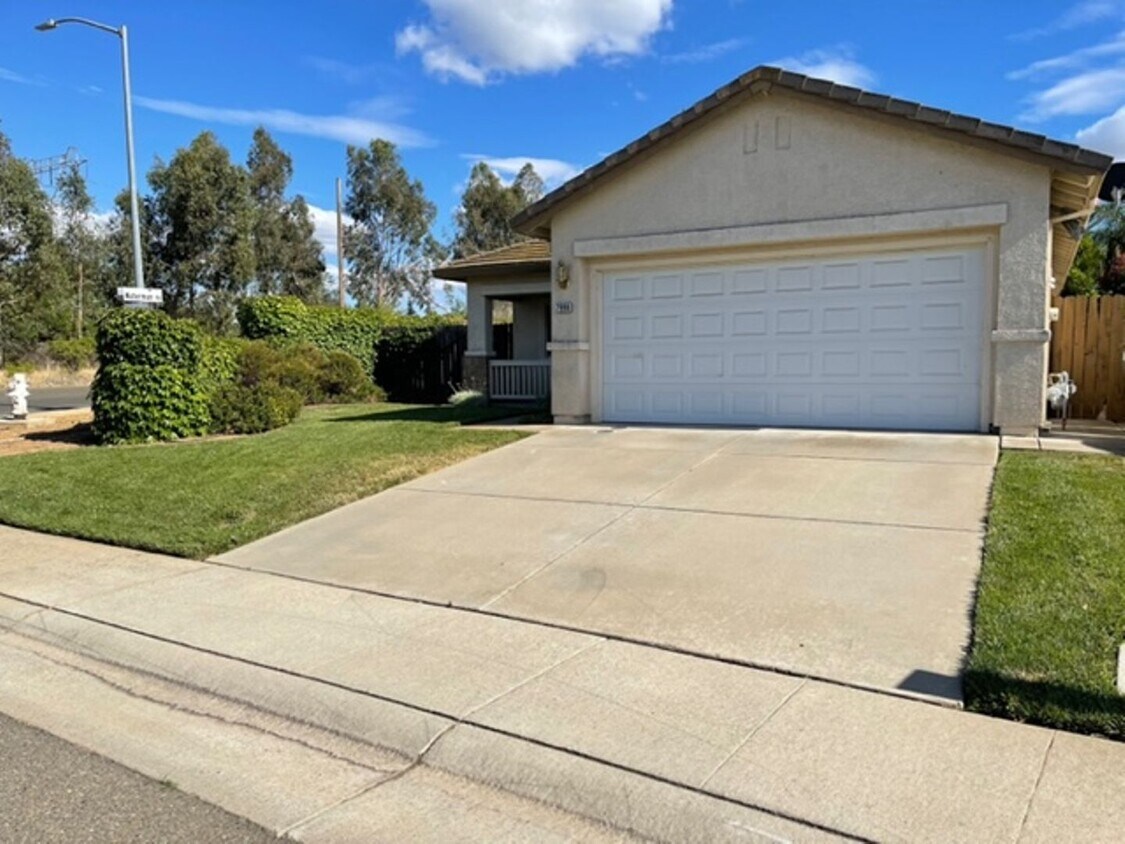 Foto del edificio - Great CHURCHILL DOWNS Single Story Elliott Home!