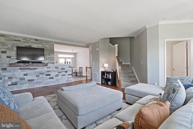 Foto del edificio - 715 Addison Rd S