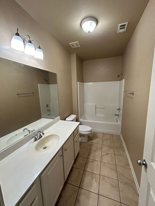 Foto del edificio - 1157 Inverness Cove Way