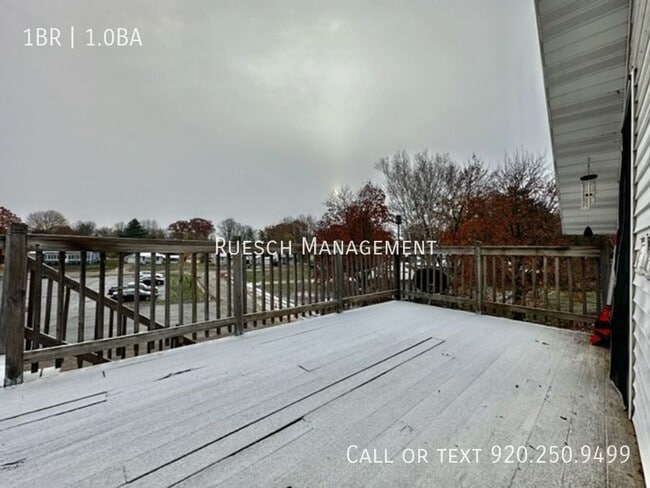 Building Photo - Charming 1 Bedroom 1 Bath Upper Apartment ...