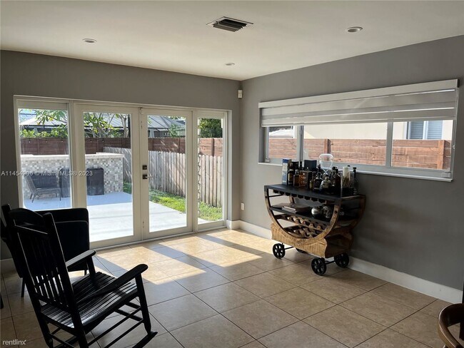 Foto del edificio - 3 br, 2 bath House - 5840 SW 93rd Pl