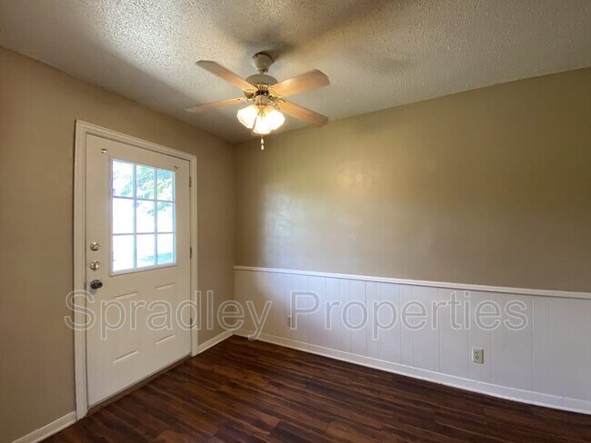 Building Photo - 3306 Keller Rd