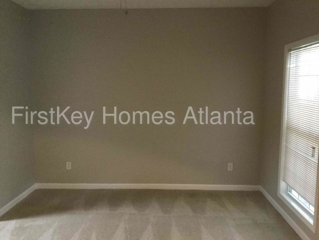 Building Photo - 20 Pine Canyon Dr SW