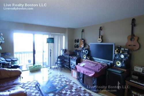 Building Photo - 9 N Beacon St