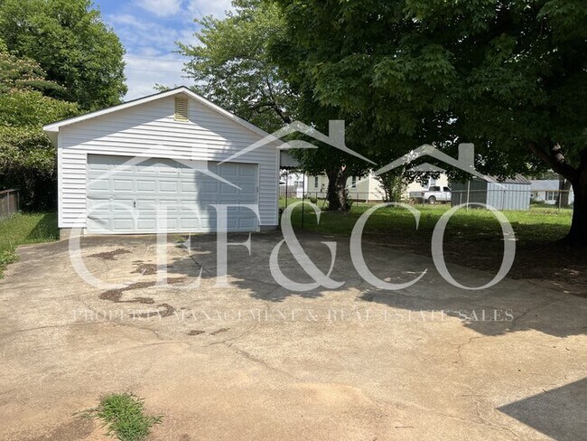Building Photo - 309 Ammons Rd
