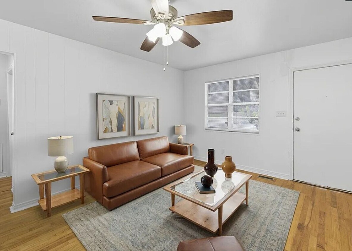 Foto principal - 243 Dalton Ct