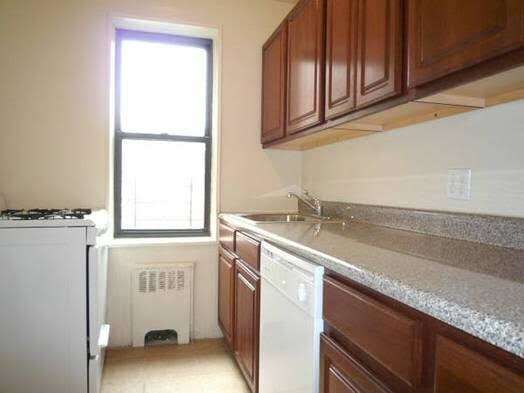 Building Photo - 84-09 109th Ave