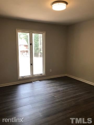 Building Photo - 2 br, 2 bath House - 545 Brent Rd