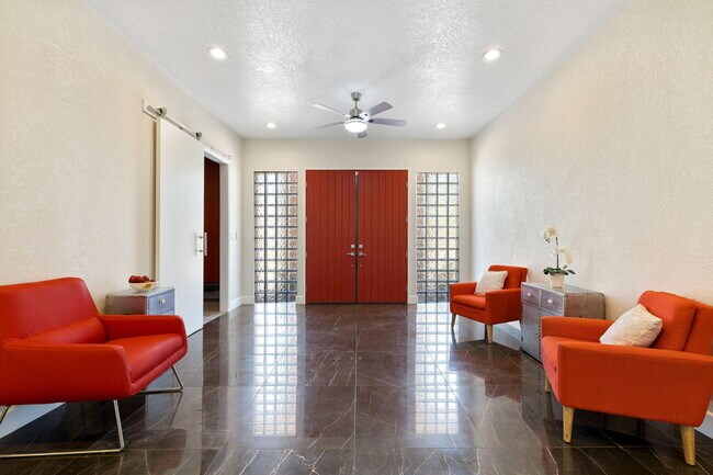 Building Photo - 78755 Martinique Dr