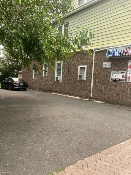 Photo - 673 Clifton Avenue Unit Apartment