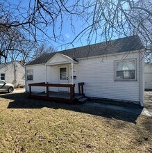 Building Photo - 307 Prairie St