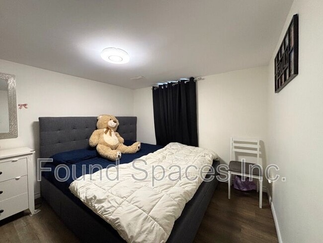 Photo du bâtiment - 78 W 1st St