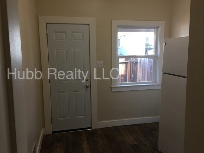 Foto del edificio - Lower Midtown - With Fenced Yard/Pet Friendly