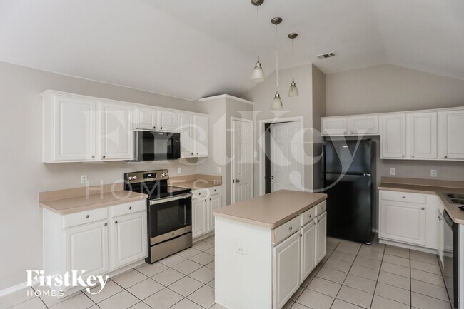 Foto del edificio - 635 St Eric Dr