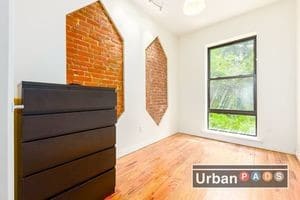 Building Photo - 123 Lewis Ave
