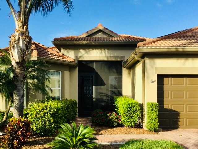 Front Lanai - 6161 Victory Dr