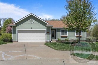 Building Photo - 6016 S 163rd Cir