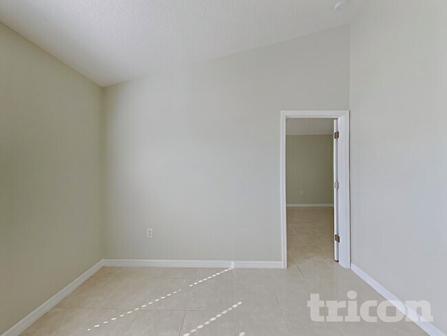 Foto del edificio - 311 Ferrara Ct