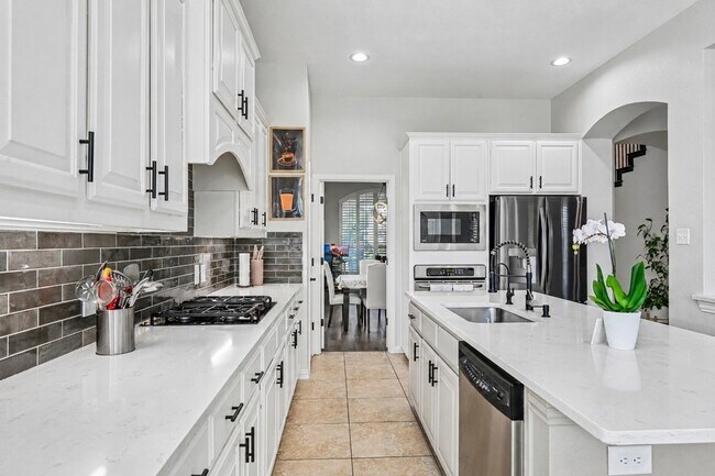 Building Photo - 837 Moss Cliff Cir