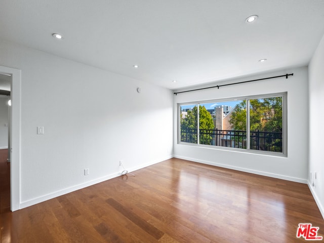 Building Photo - 141 S Clark Dr