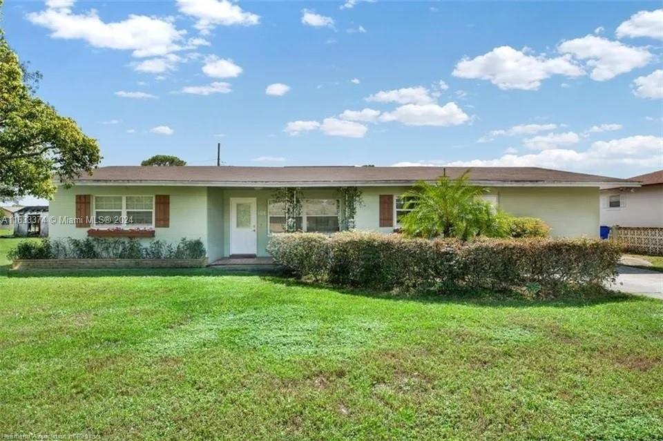 108 Robin Ave  