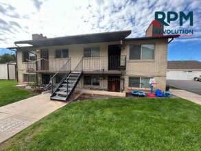 Building Photo - 479 E 900 N St