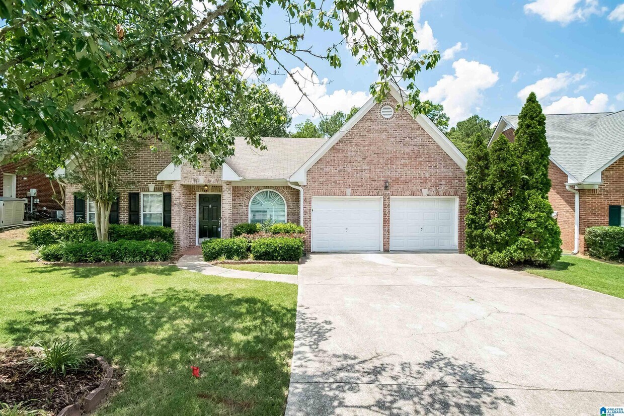 Foto principal - 105 Lenox Dr