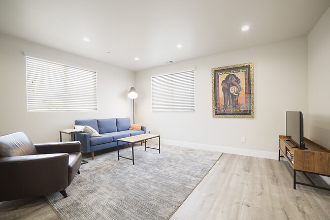 Foto del edificio - 2420 Folsom St