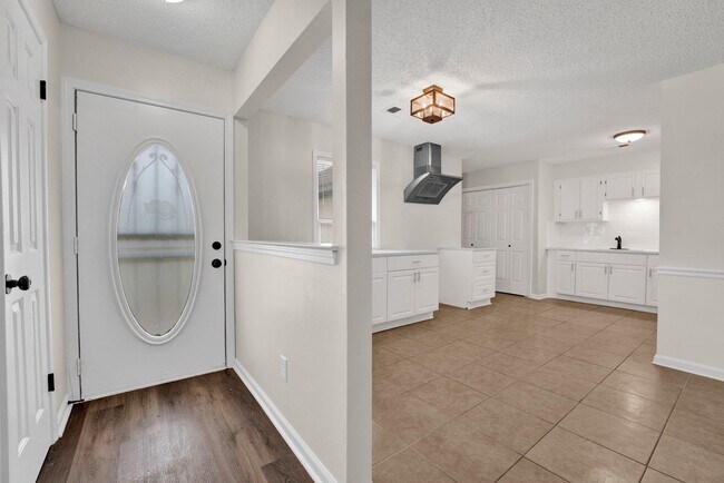 Building Photo - 6531 Goldeneye Dr
