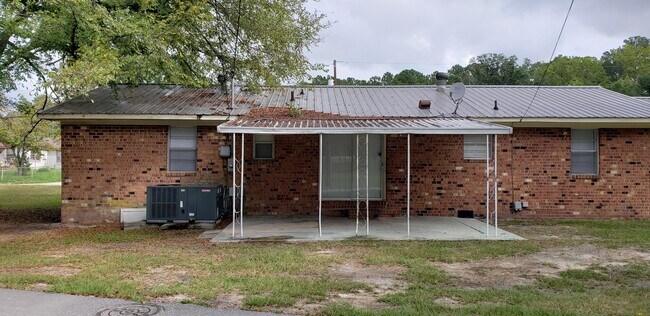 Foto del edificio - 4779 Cameron Rd