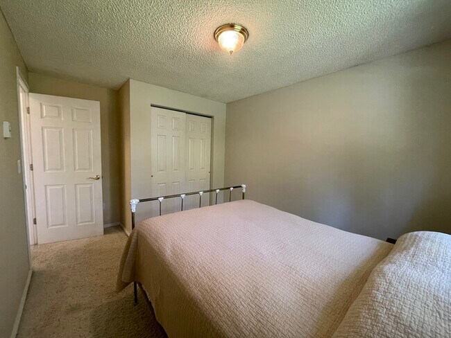 Dormitorio 1 - 510 W Horizon Ct
