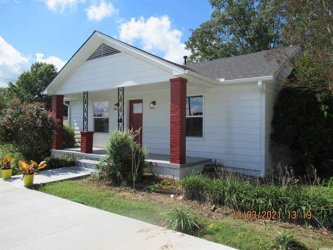 Foto principal - 18324 Arch St