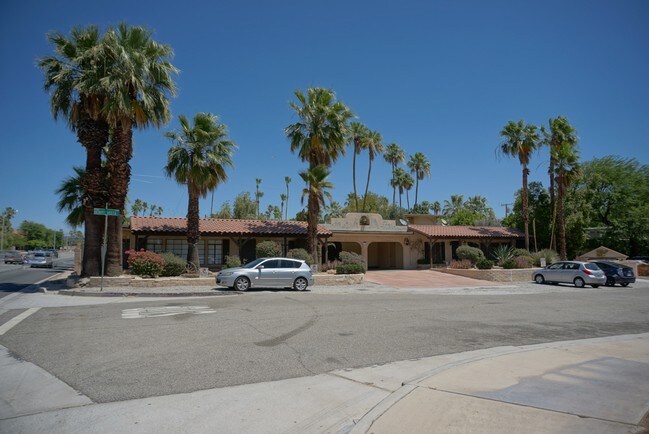 Building Photo - 1380 N Indian Canyon Dr