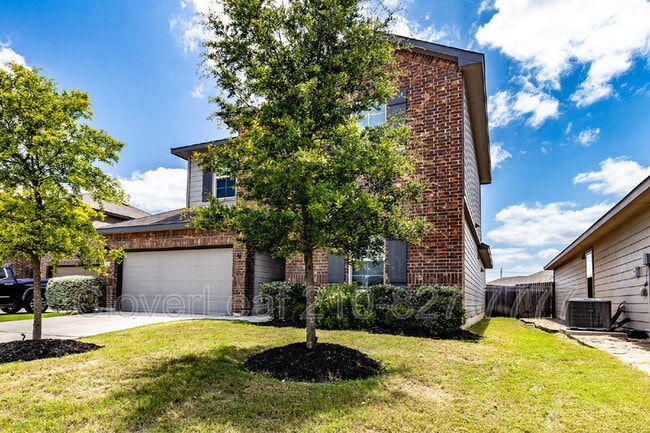 Building Photo - 2126 Silver Maple