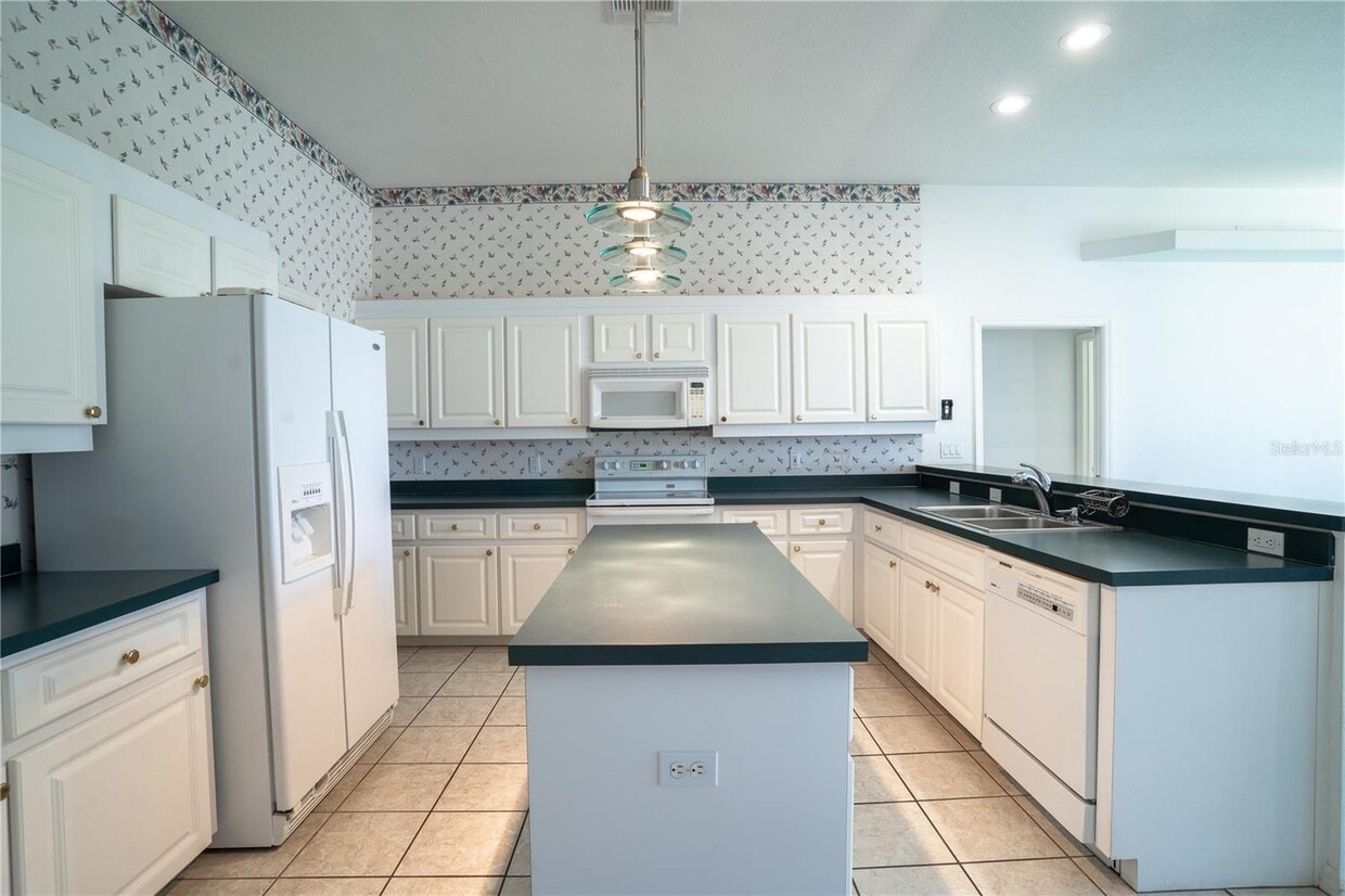 Building Photo - 681 Powder Horn Row