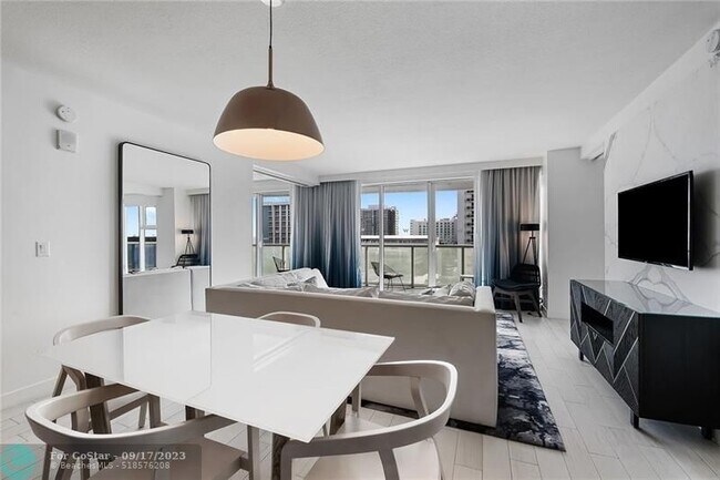 Foto del edificio - 3101 Bayshore Dr