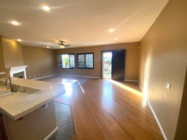 Foto del edificio - Gorgeous one story home in Bradley Square