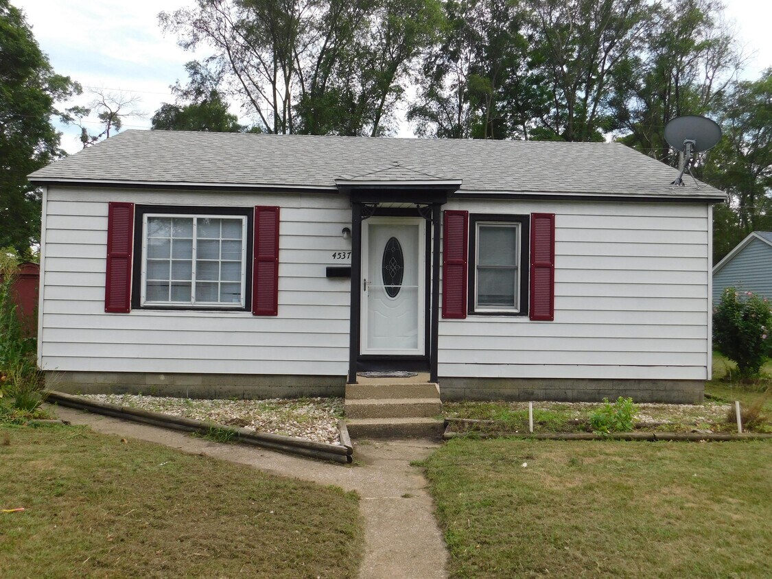 Primary Photo - 4537 Park Ave