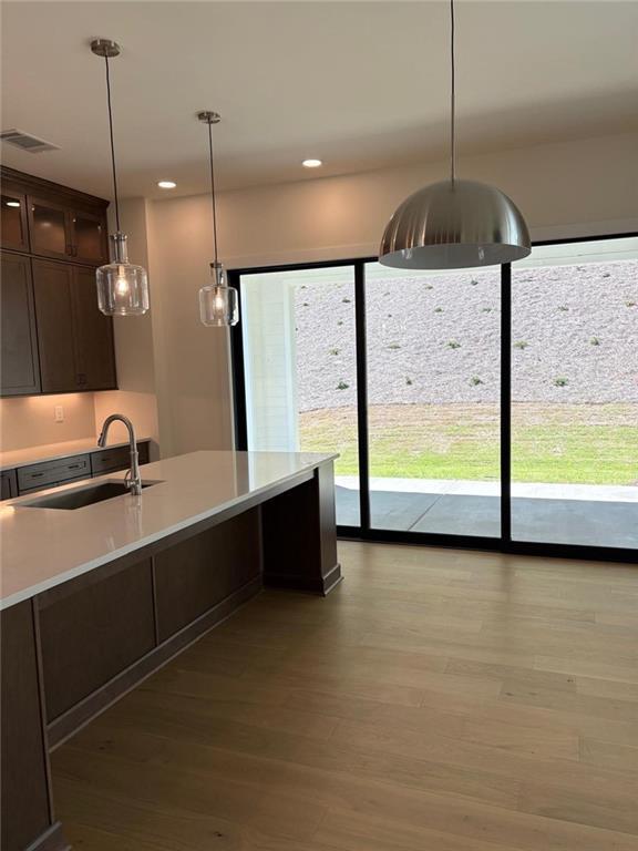 Foto del edificio - 2935 Shoalwood Dr