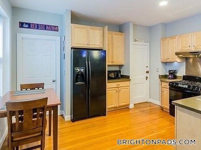 Foto del edificio - 1872 Commonwealth Ave