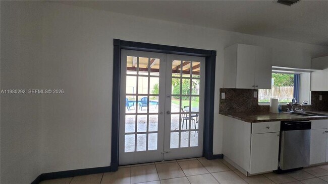 Foto del edificio - 2100 N 62nd Ave