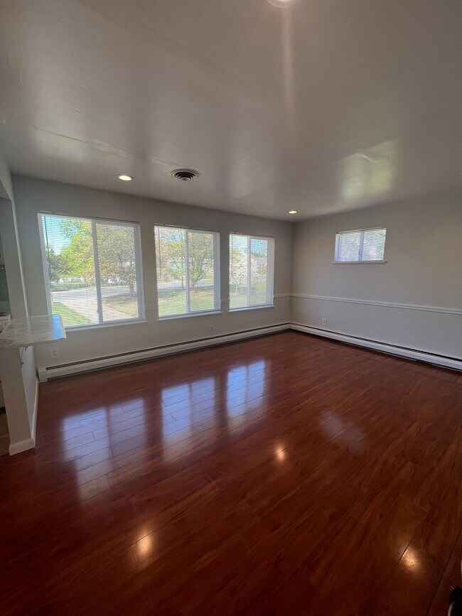 Foto del edificio - 5421 Sargent Rd